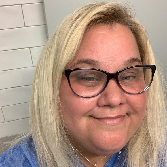 Meet your Posher, Crystal - Picture 1 of 1